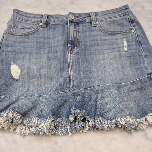 Rock & Roll Cowgirl Dresses & Skirts - Rock & Roll Cowgirl Peplum Frayed Jean Skirt Festival Sz 31 Western Blue‎ Denim